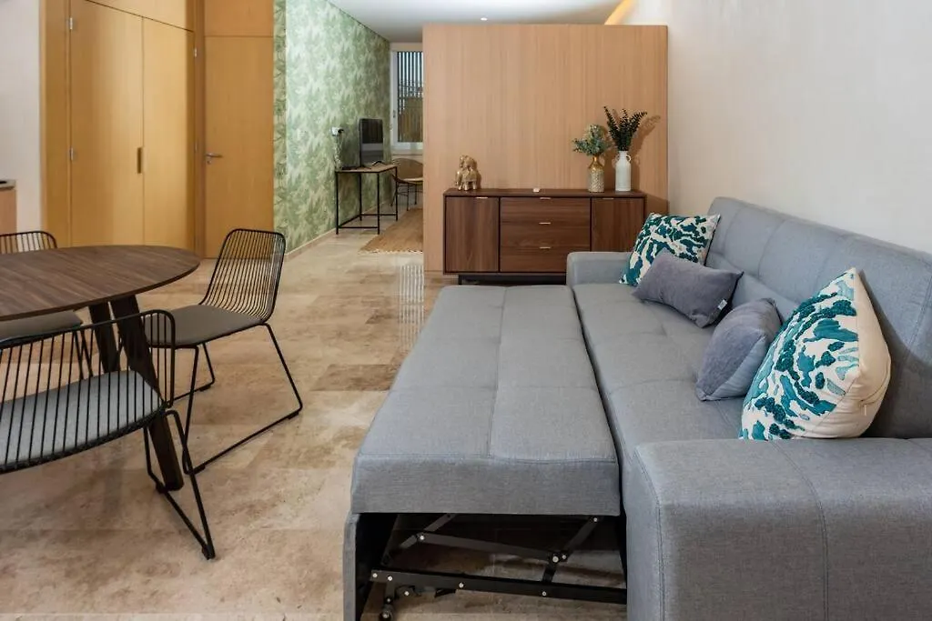 Estudio Moderno En La Av Nader Cancún