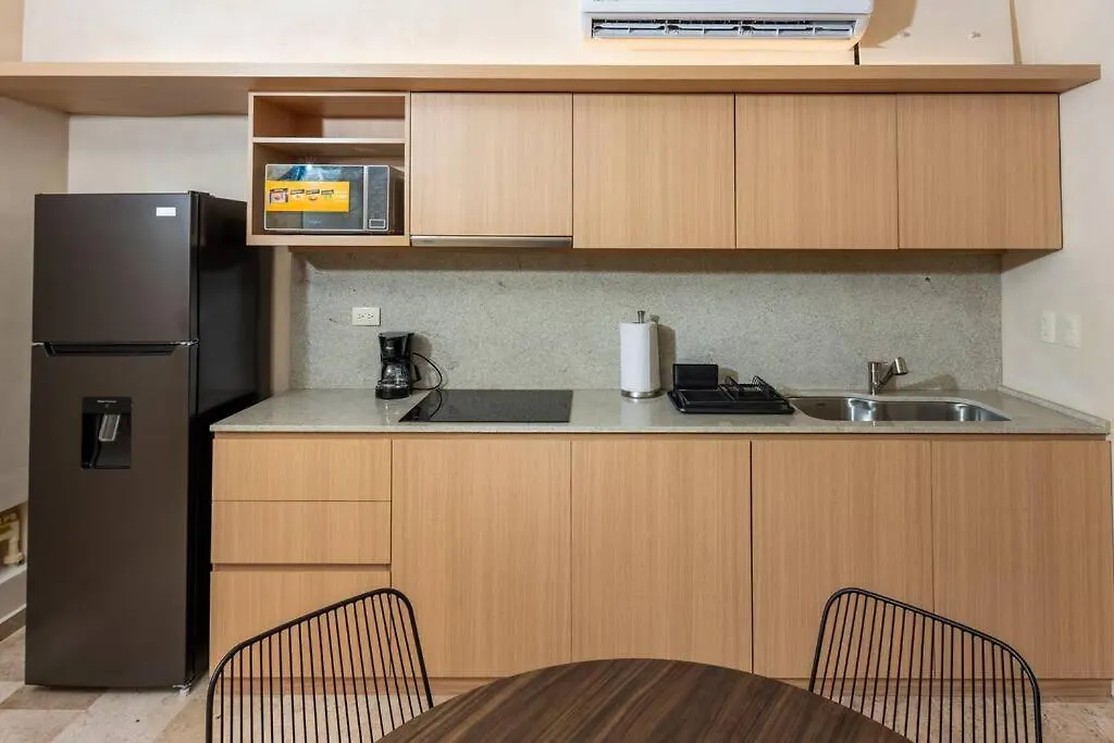 Estudio Moderno En La Av Nader Cancún